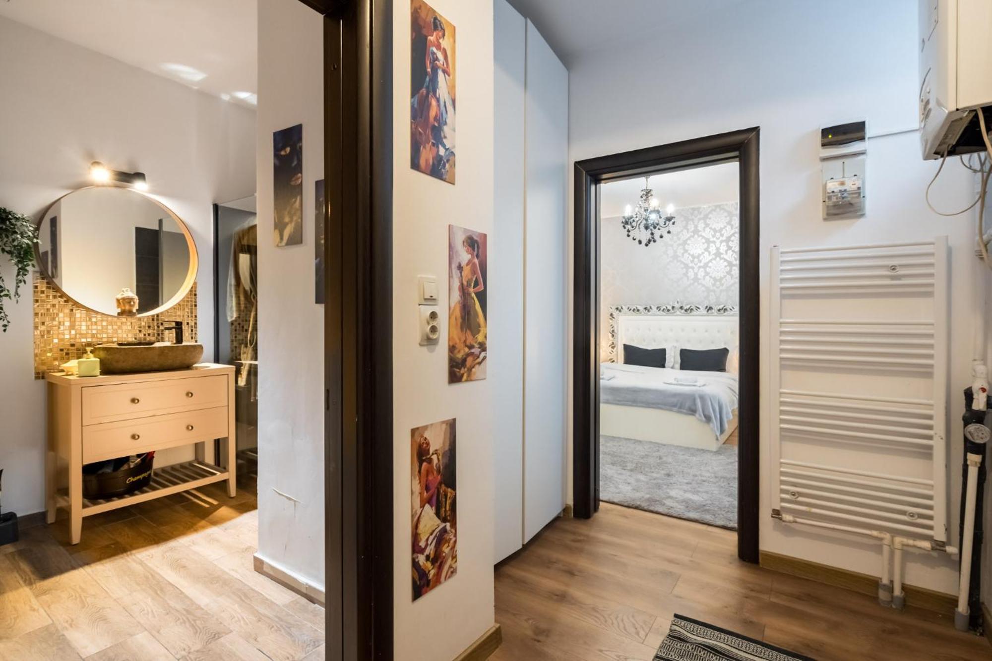 Apartment Black Rose Bukarest